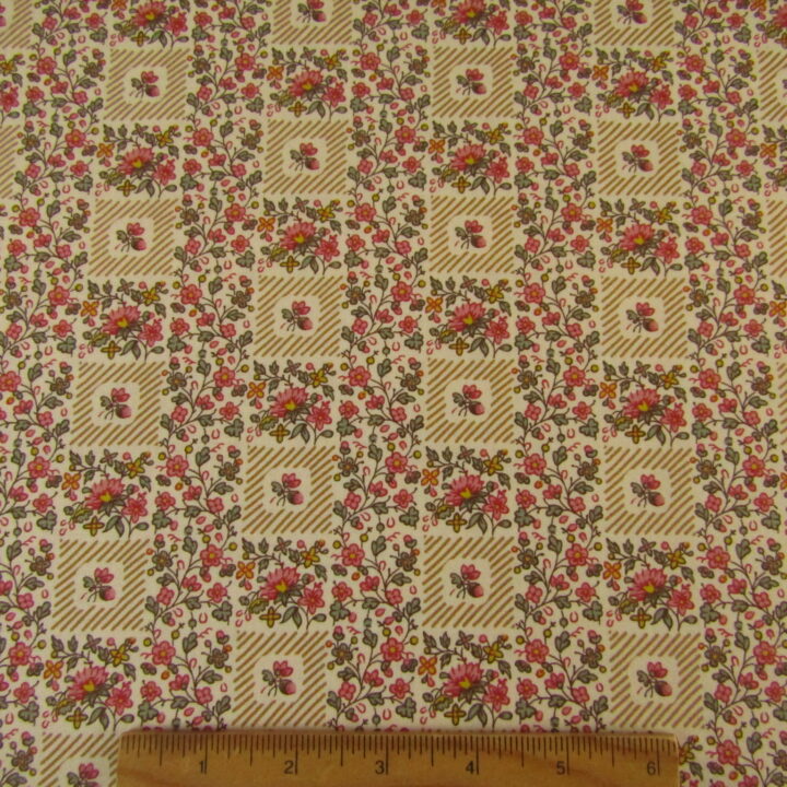 Annes English Scrapbox - French Garden Rose